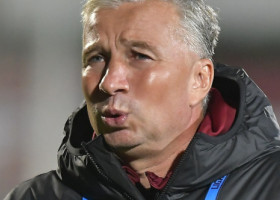 "Fetele lui Dan Petrescu au venit în țară și i-au fost alături". Ultimele detalii despre starea antrenorului