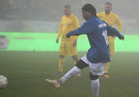 Surpriză uriașă: câți bani ar fi primit, de fapt, Ronaldinho pentru o zi la Iași!