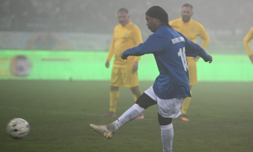 Surpriză uriașă: câți bani ar fi primit, de fapt, Ronaldinho pentru o zi la Iași!