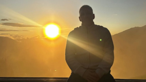 După ce a fost prins cu altă femeie și soția a depus actele de divorț, a primit o ofertă ”imorală”. ”Nu face greșeala asta”