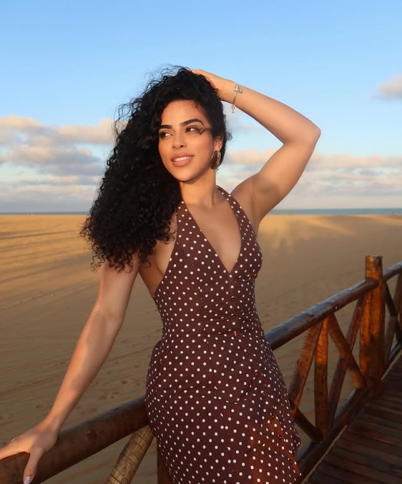 589867032_18551607016009556_390699645380494173_n.