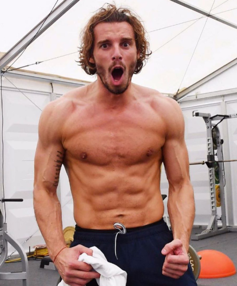 Screenshot 2025-12-17 235727