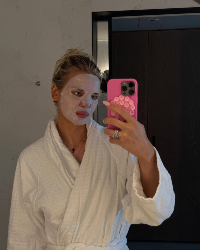 sofijamilo_1750877452_3662948015703143040_202116301