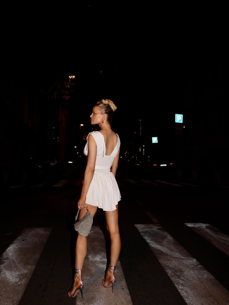 sofijamilo_1758038697_3723020894668086000_202116301