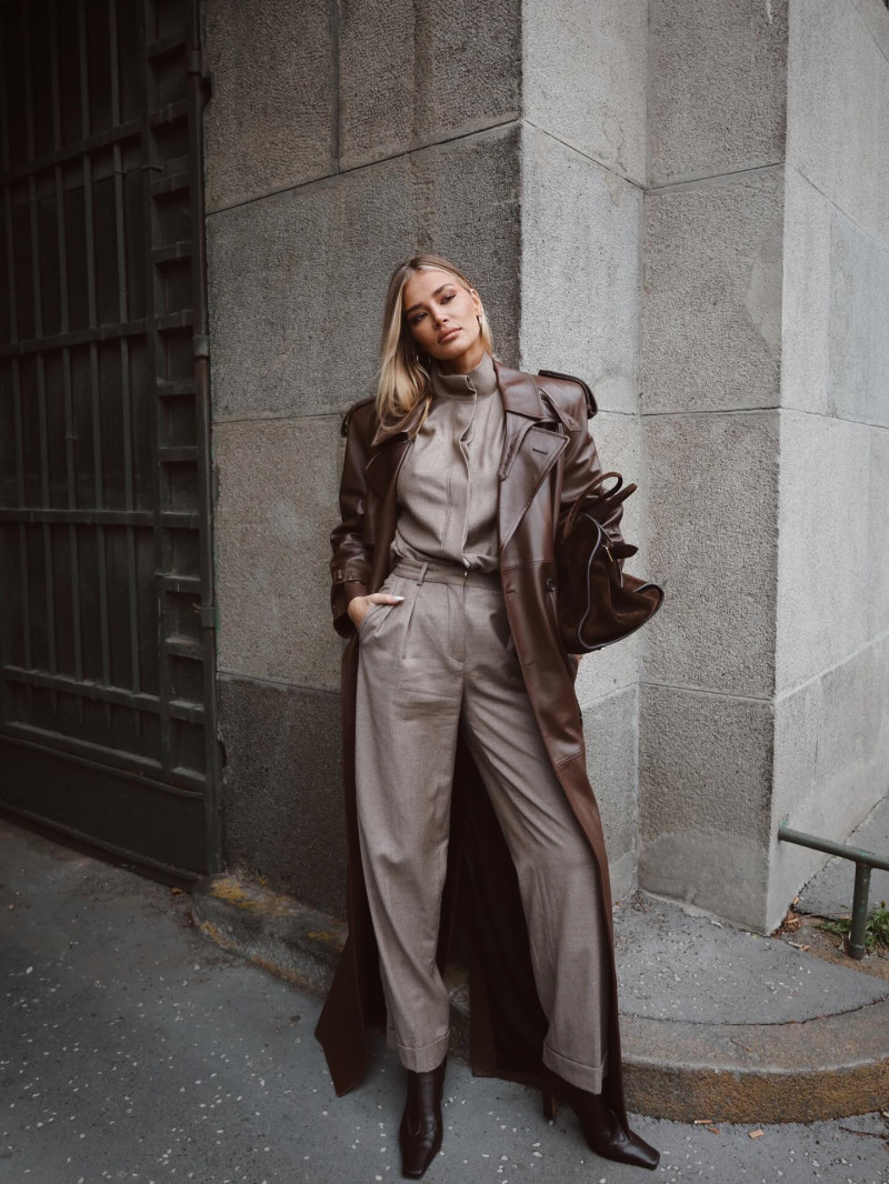 sofijamilo_1765110297_3782341770823387402_202116301