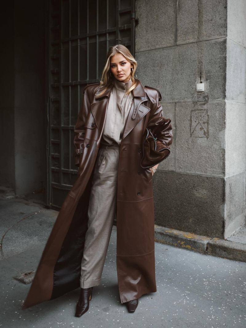 sofijamilo_1765110297_3782341770840134806_202116301