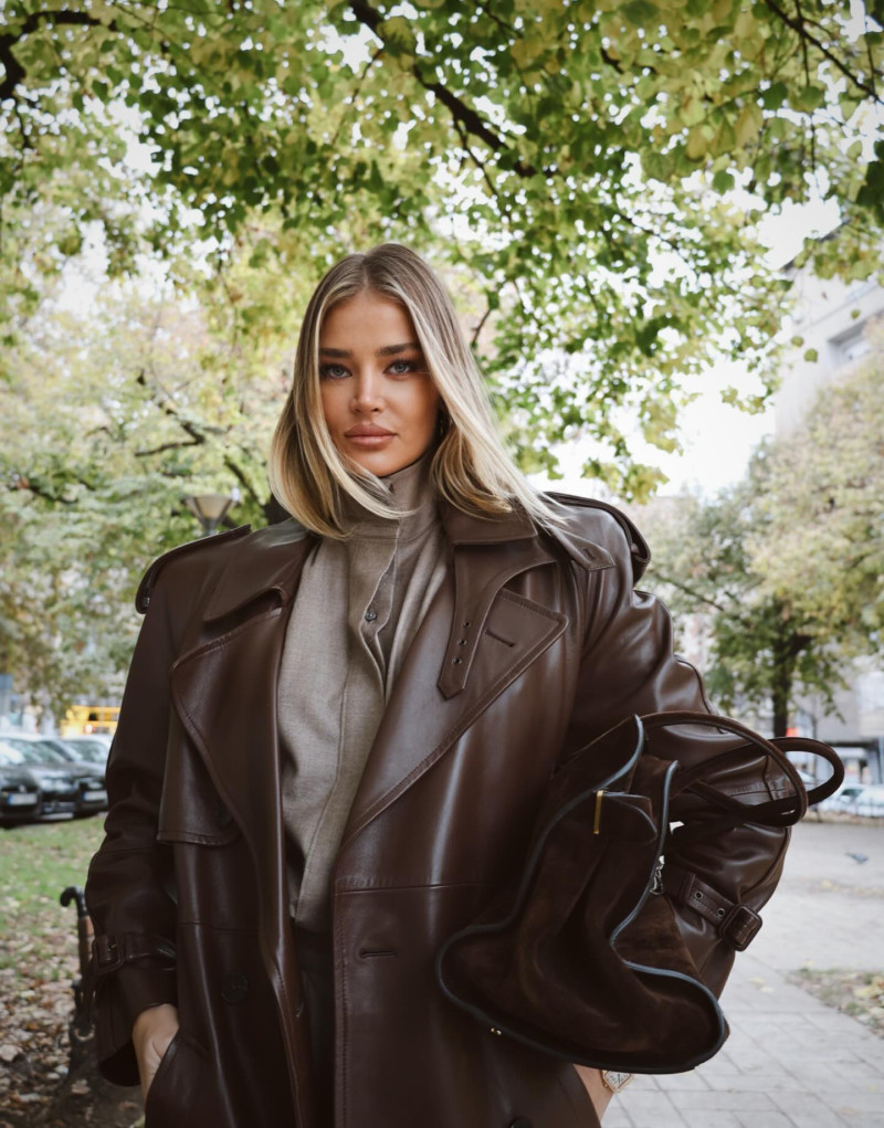 sofijamilo_1765125230_3782467043677997453_202116301