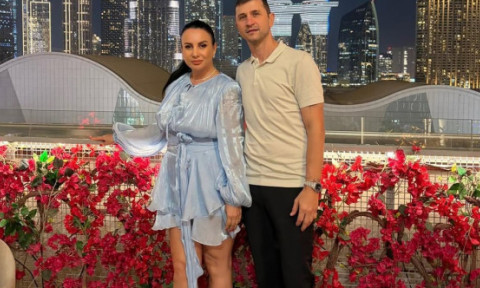 Claudiu Răducanu și-a dus soția în "Raiul Milionarilor" și nu s-a abținut. Ce a putut să scrie cel poreclit "Blocnotes"