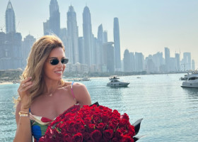 Soția lui Dan Petrescu și-a serbat ziua la Dubai: "Vă iubesc pe toți!" Raluca Zenga a reacționat imediat