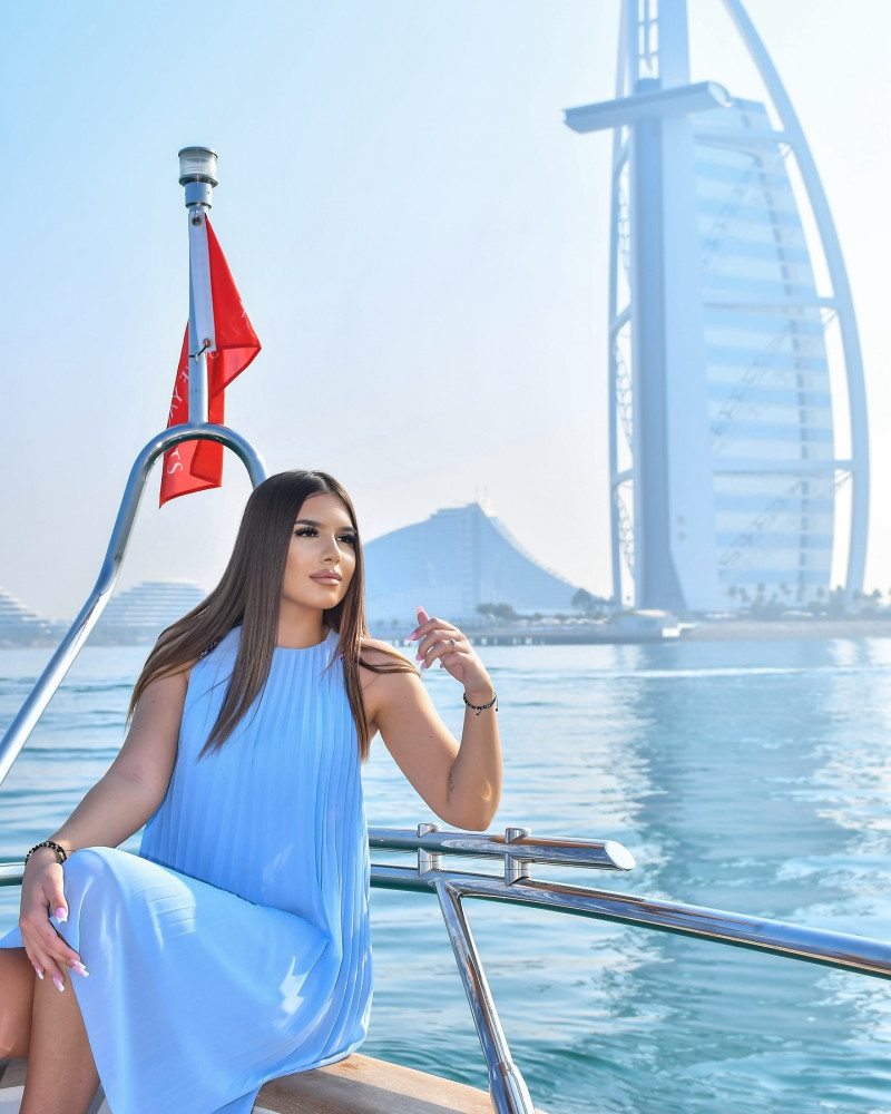 alinaa_dragomir_1703578521_3266175822109132142_1718298100