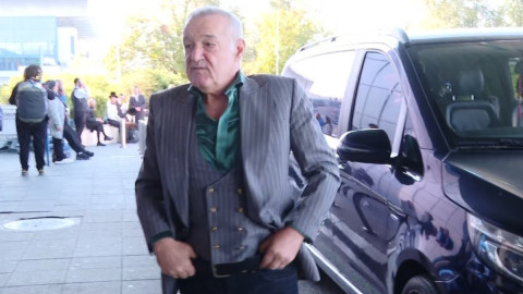 Gigi Becali și-a vizitat fiica în străinătate și a început să plângă când a ieșit pe stradă: "Mă uitam la femei și mă gândeam"