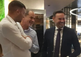 ”Începe să-mi fie teamă”. I-a fost frică să nu fie furat de un român, dar nu știa lângă cine stă