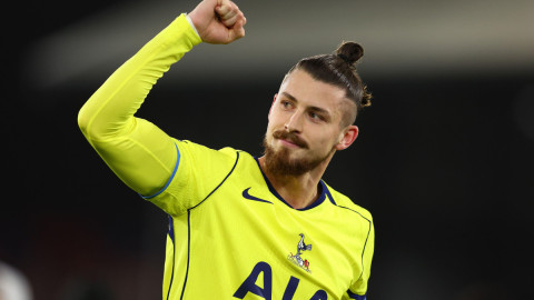 Lovitură de proporții: campioana îl vrea pe Radu Drăgușin și românul a spus “DA”!