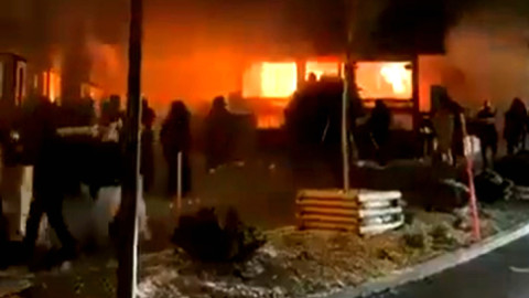 Carnagiu în noaptea de Revelion! Cel puțin 40 de morți și 100 de răniți, după un incendiu la o stațiune de schi