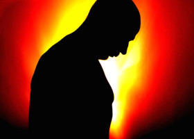 Ce a scris Le Parisien despre patronul barului din Elveția: "Fraudă, răpire, sechestrare și proxenetism!"