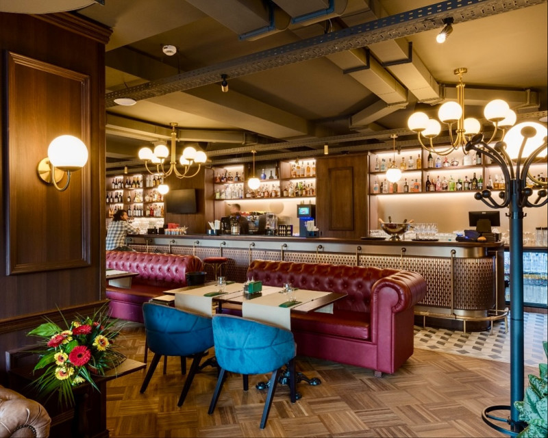 hotelsimonahalep.poianabrasov_1763470420_3768585493060300452_71152917564