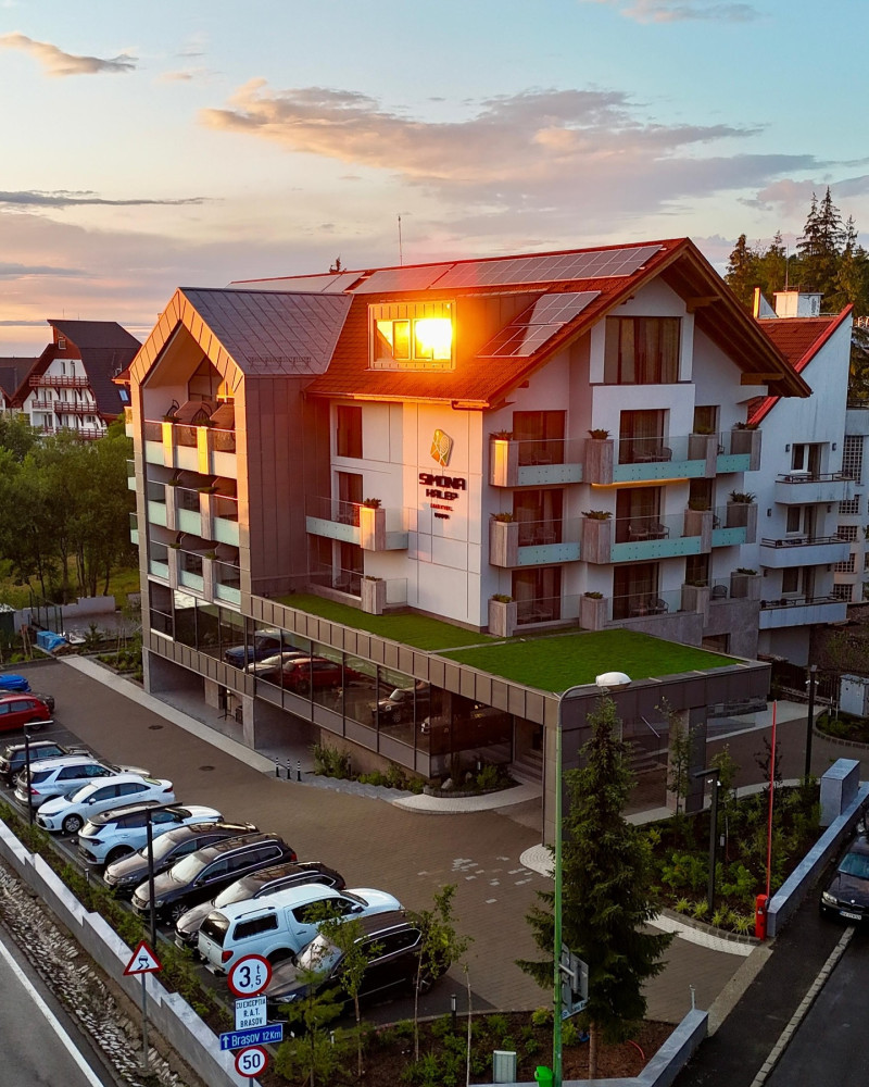hotelsimonahalep.poianabrasov_1752260785_3674552258653154869_71152917564