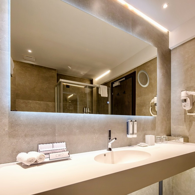 hotelsimonahalep.poianabrasov_1755622849_3702755291552774761_71152917564