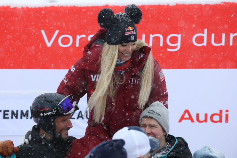 ALTENMARKT/ZAUCHENSEE, AUSTRIA, 10.JAN.26 - ALPINE SKIING - FIS World Cup, Downhill, ladies. The image shows Aksel Lund Svindal and Vonn Lindsey (USA, Head).