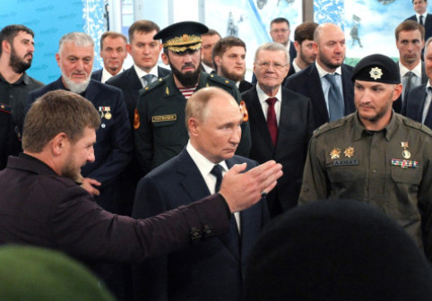 Două nume pe listă: Kremlinul îi alege înlocuitorul după ce a intrat în comă!