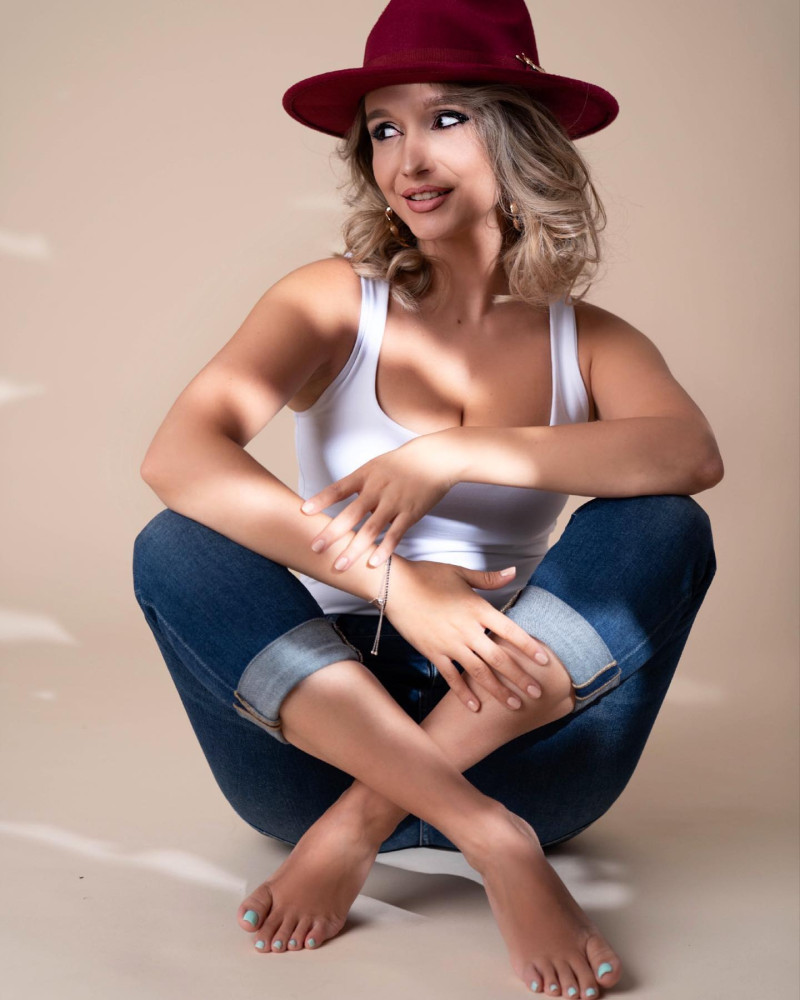 the.alice.__1653494926_2846044179734913974_1076248876