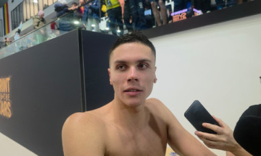 David Popovici a pierdut pariul. Câți bani trebuie să dea uriașul campion olimpic