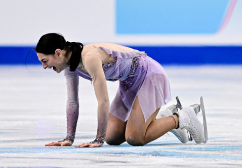 Ropote de aplauze! Românca Julia Sauter a izbucnit în lacrimi, la finalul programului liber de la Europenele de patinaj artistic