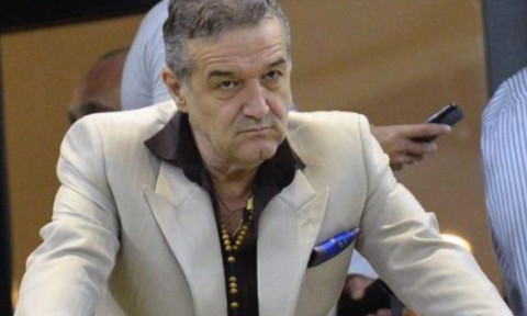 L-a umilit pe Gigi Becali de față cu toți jucătorii și a plecat fără să clipească. "A venit la mașină, a tras de ușă!"