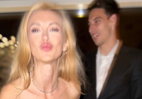 Nunta anului în România! La 41 de ani, arată ca la 20 și se mărită cu un bărbat cu 9 ani mai tânăr