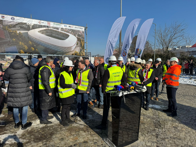 A început demolarea ”Stadionului Dinamo” / Foto: Digi Sport