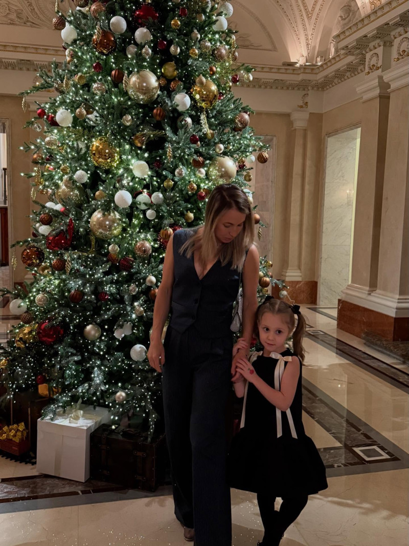 yulia_putintseva_1766516014_3794133782152874363_406709442