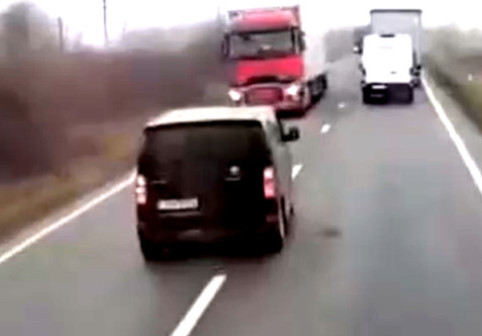 "Sper să nu fie adevărat". Un primar a făcut anunțul, după accidentul de pe "drumul morții" din România