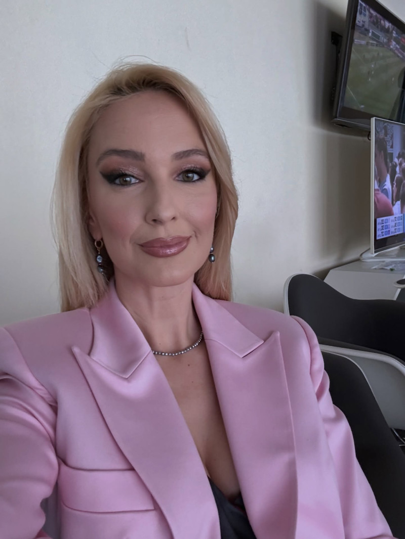 teodora_tompea_1766942100_3797746117421915633_9896631