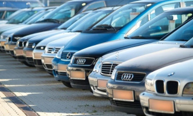Top 10 cele mai căutate mărci auto în 2025: Românii mizează pe mașini second-hand și întreținere ieftină