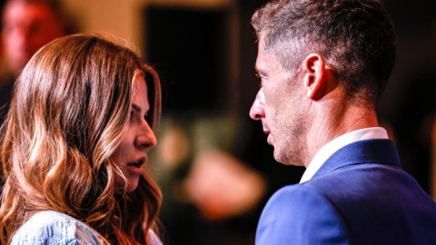 I-a lăsat "mască"! Soția lui Robert Lewandowski a făcut anunțul în direct la TV