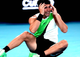 Nemaivăzut în 121 de ani! Câți bani a luat Alcaraz, după ce l-a învins pe Djokovic în finala Australian Open