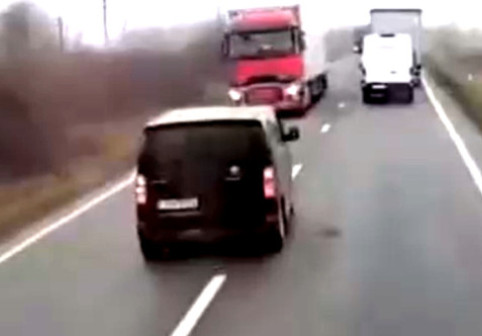 E oficial! Îi dă în judecată pe toți, după accidentul grav petrecut pe "drumul morții" din România