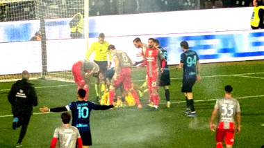 Cu vârf și îndesat! A venit "nota de plată", după scenele care l-au făcut pe Chivu să intre pe teren