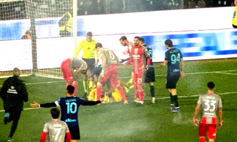 Cu vârf și îndesat! A venit "nota de plată", după scenele care l-au făcut pe Chivu să intre pe teren