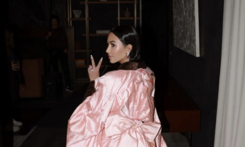 Surpriză de proporții: la 4 ani de la divorț, au ”prins-o” pe Kim Kardashian cu noul iubit!