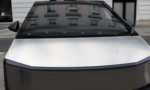 ”Extraterestrul!”. O mașină cu un design cum nu s-a mai văzut a apărut în România! Poliția a dat cea mai dură sancțiune