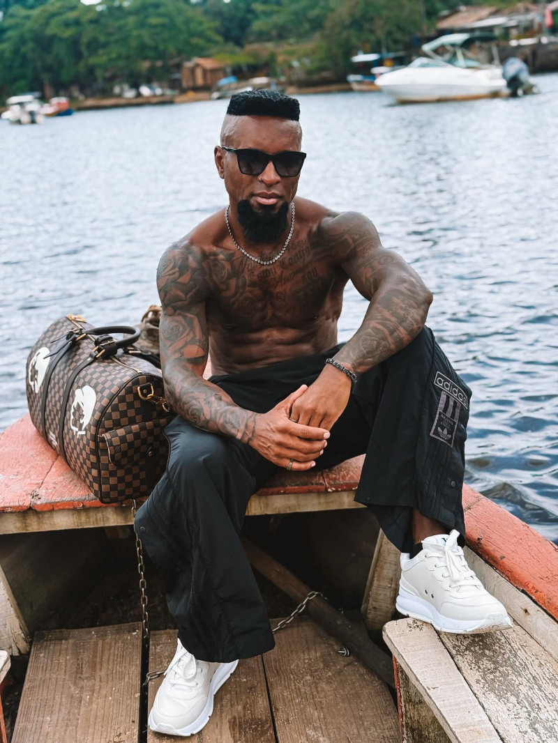 zeroberto_1763567609_3769400767426750202_202199069