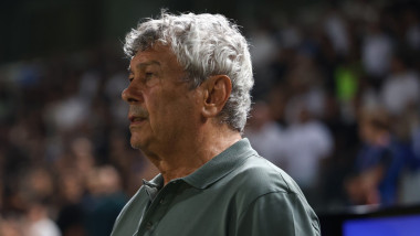 I-a spus CLAR lui Mircea Lucescu să renunțe la fotbal, iar selecționerul, aflat în spital, n-a stat pe gânduri