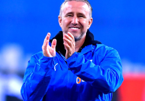 E gata: Laurențiu Reghecampf a spus "DA" și semnează până în 2028!