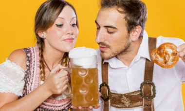 Acest tip de bere îl poți face la tine acasă. Se lasă la fermentat 5 zile în întuneric. Rețeta pas cu pas