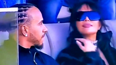 S-au afișat împreună și au fost făcuți praf: "N-a fost și cu sora ei? / Omul ia toată familia la rând"