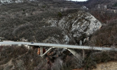 Cel mai înalt viaduct rutier dă fiori românilor. În ce stare a ajuns după 60 de ani podul traversat de mii de mașini