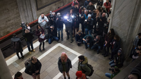 "Niciodată în viaţa mea nu am lucrat pentru bani, vă jur!" Are o avere uriașă, dar merge cu metroul în București