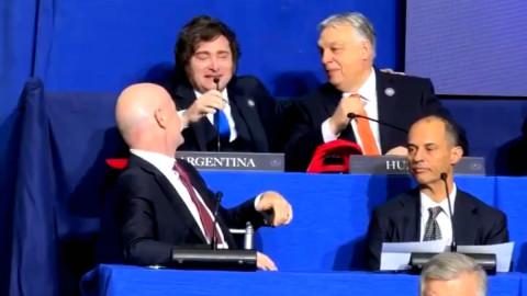 A participat la Consiliul Păcii și poate primi "nota de plată": suspendat din funcție!