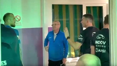 Nu s-a terminat pe teren: Dani Coman, dialog cu Istvan Kovacs la vestiare! Ce s-a întâmplat la pauză